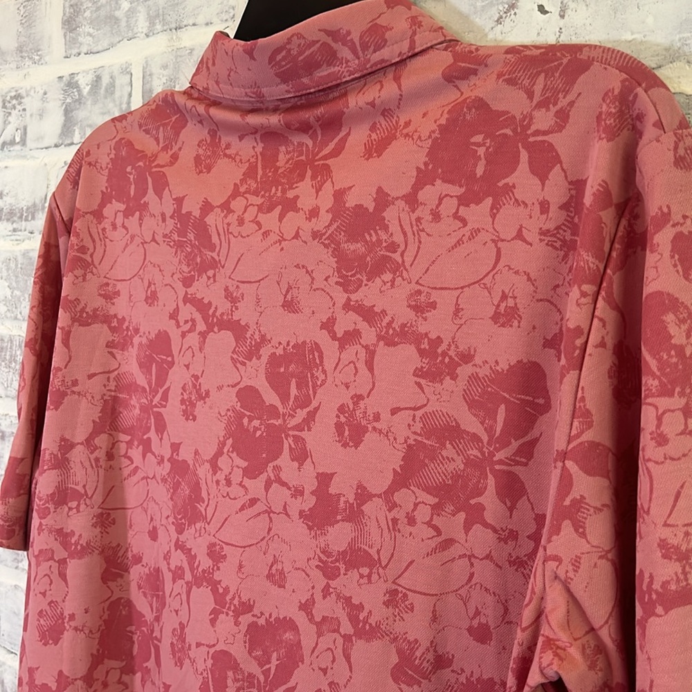 Travis Mathew Polo Shirt Mens Medium Pink Floral Marbella Golf Short Sleeve NWT - Picture 4 of 8